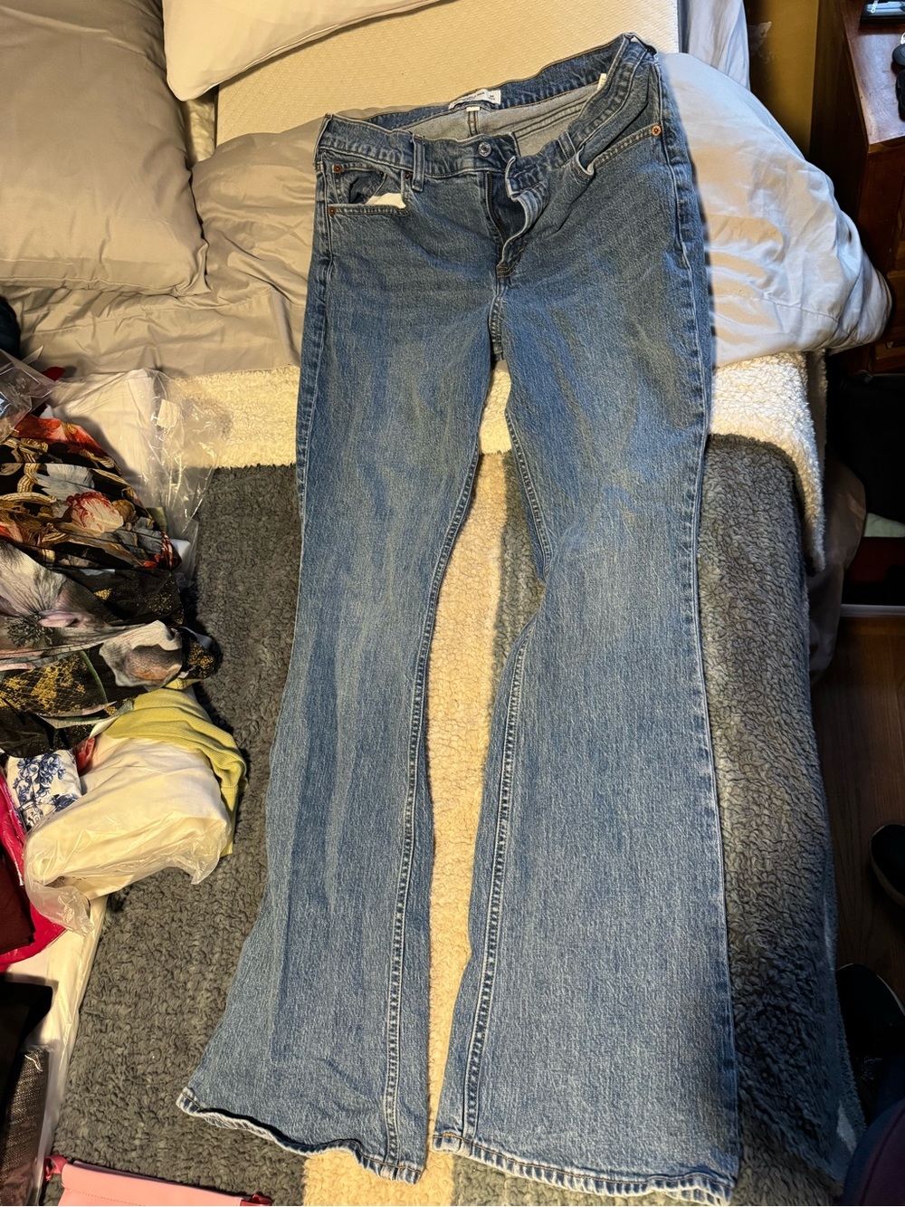 Abercrombie & Fitch Curve Love Bootcut Mid Rise Jeans 30 x 32